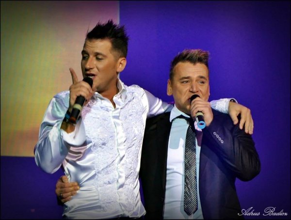 1977051_735369653169665_1045875806_n